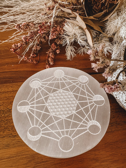 Selenite Crystal Charging Plate - Sacred Geometry (Round)